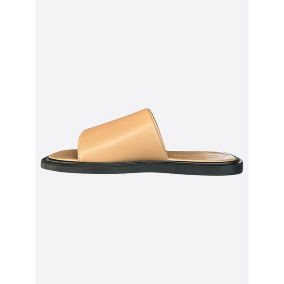 Bottega Veneta Beige & Black Sandals main image 6